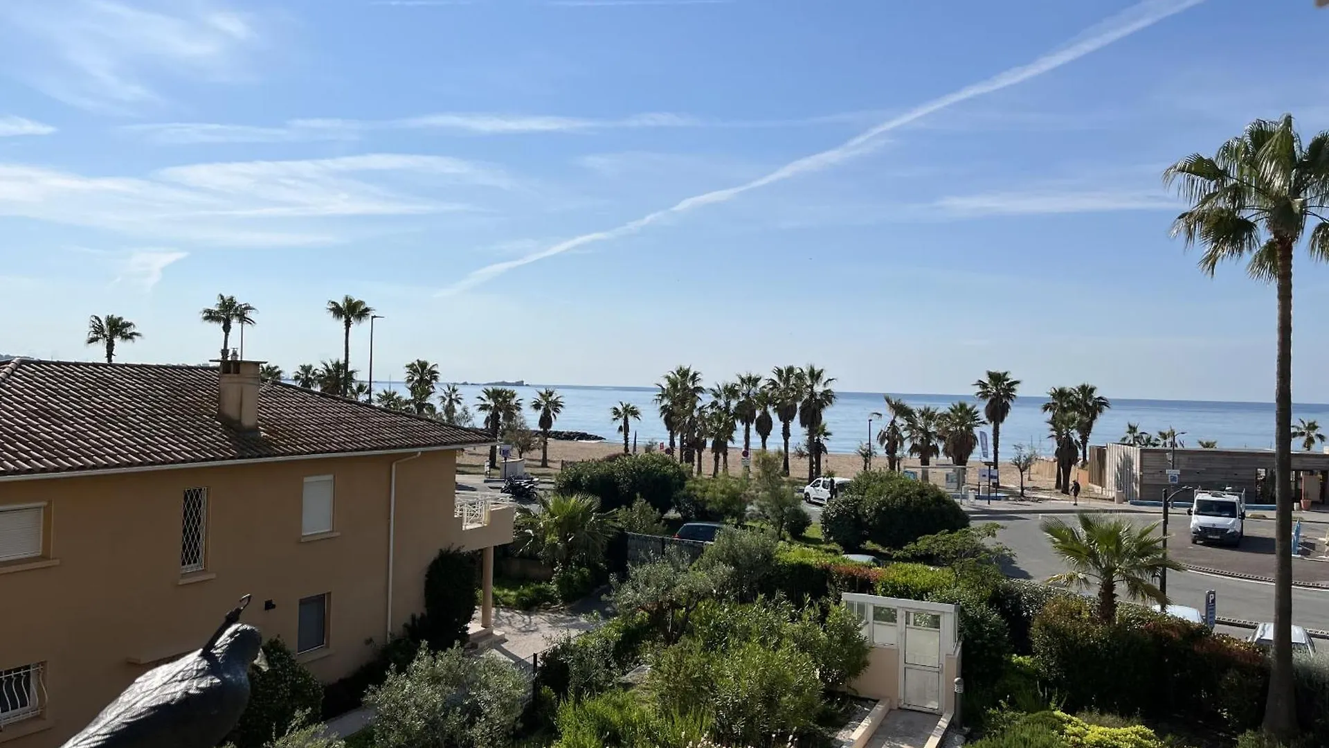Superbe Vue Mer,Cap Hermes, Loisirs A, 3 Pieces Po Frejus France